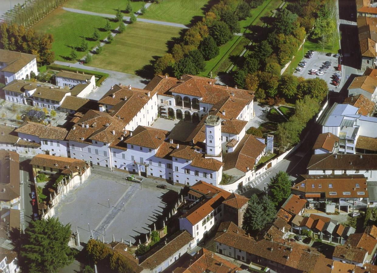 تشيزانو ماديرنو Hotel Parco Borromeo - Monza Brianza المظهر الخارجي الصورة