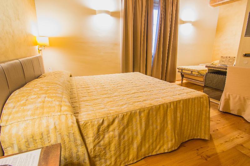 تشيزانو ماديرنو Hotel Parco Borromeo - Monza Brianza المظهر الخارجي الصورة